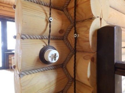 Схема подключения двухклавишного выключателя и пошаговое руководство по его установке Схема подключения двухклавишного выключателя и пошаговое руководство по его установке