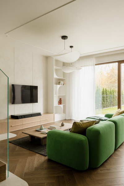 Оттенки зелёного и экзотические мотивы в дизайне современного дома в Варшаве Оттенки зелёного и экзотические мотивы в дизайне современного дома в Варшаве