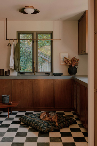 Нотки mid century в дизайне испанской виллы в Калифорнии Нотки mid century в дизайне испанской виллы в Калифорнии