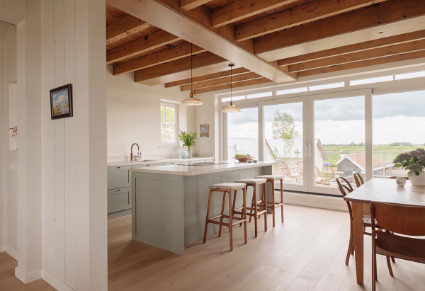 Рядом с большим городом, но с морским вайбом: коттедж в Нидерландах