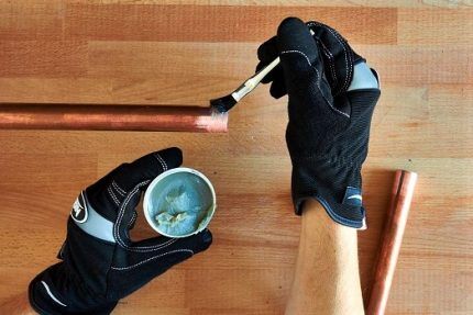 Пайка медных трубок газовой горелкой: полезные советы и этапы самостоятельной пайки Пайка медных трубок газовой горелкой: полезные советы и этапы самостоятельной пайки