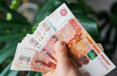 Россияне стали реже хранить деньги в банках
