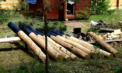Деревянные столбы для забора